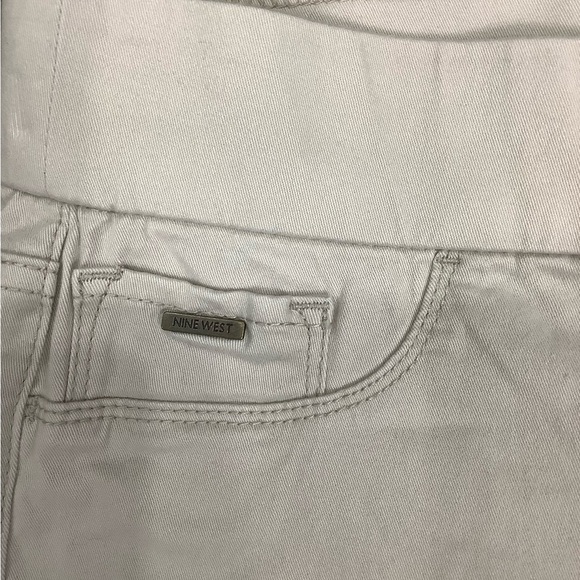 Women's Nine West 10 Medium Pull On Pants Khaki Ankle Stretch Elastic Waistband - Picture 7 of 9